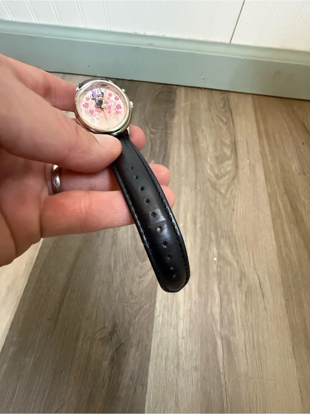 Disney Minnie Mouse Animated Watch with Leather Strap